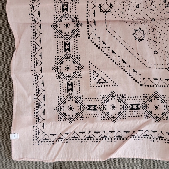 Urban Outfitters Pink Bandana - Picture 5 of 6
